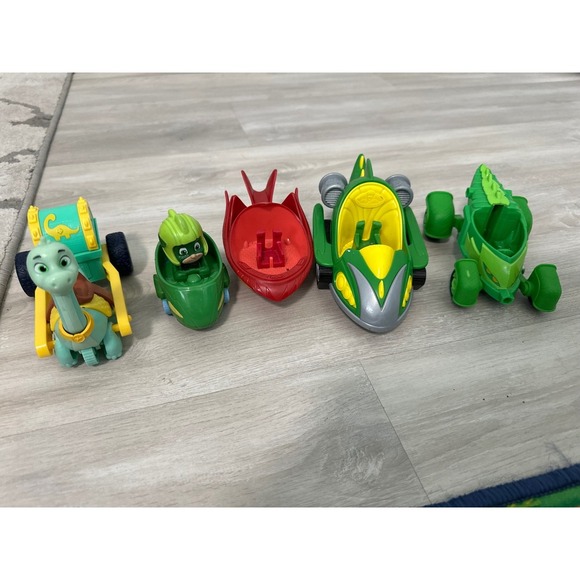 PJ Masks Toy Vehicles Gecko Mobile Cat Car Gekko An Yu Romeo Figures Lot - Picture 6 of 6